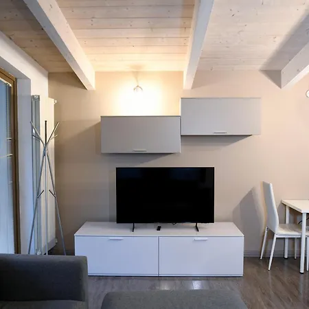 Dingo's House - 5 Minutes From M3 Апартаменты