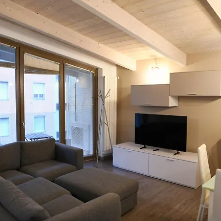 Apartamento Dingo's House - 5 Minutes From M3 Milán